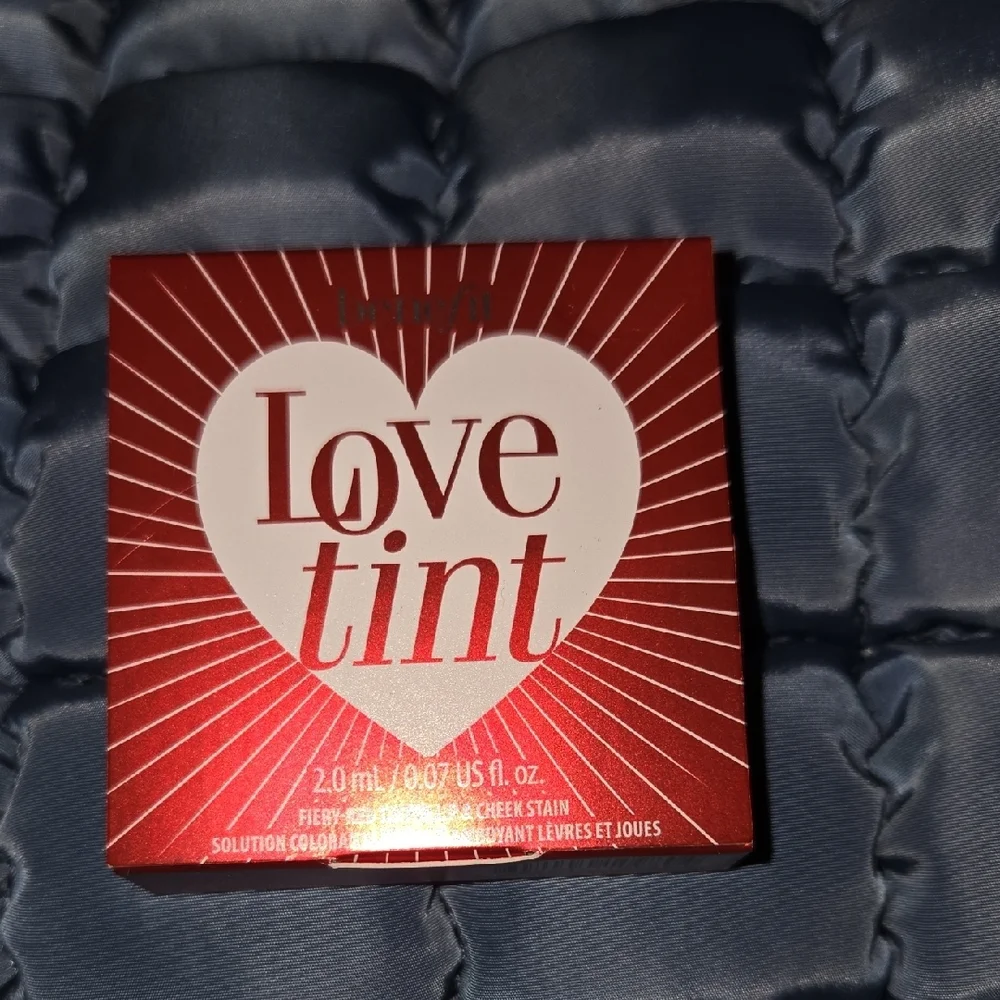 NIB Benefit Love Tint Fiery Red Lip & Cheek Stain Mini Travel Size 2mL